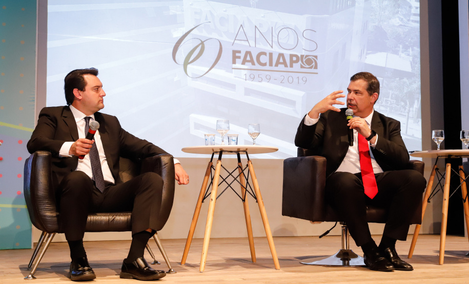 O governador Carlos Massa Ratinho Junior participa da abertura do III Forum Gestão Pública FACIAP, Caminhos do Crescimento.