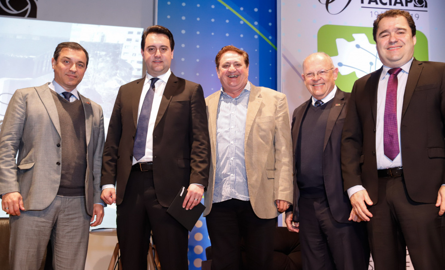 O governador Carlos Massa Ratinho Junior participa da abertura do III Forum Gestão Pública FACIAP, Caminhos do Crescimento.