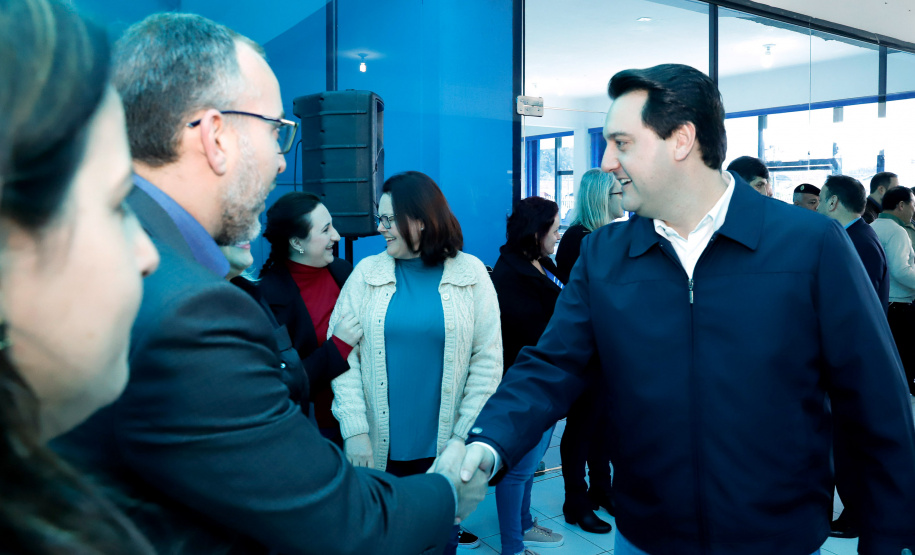 O governador Carlos Massa Ratinho Junior autorizou nesta quinta-feira (22) o início das obras do Hospital e Maternidade Dr. Paulo Fortes, em São Mateus do Sul. A iniciativa é parte do programa estadual de regionalização da Saúde, que tem como objetivo construir centros de especialidades em diversas regiões do Estado.