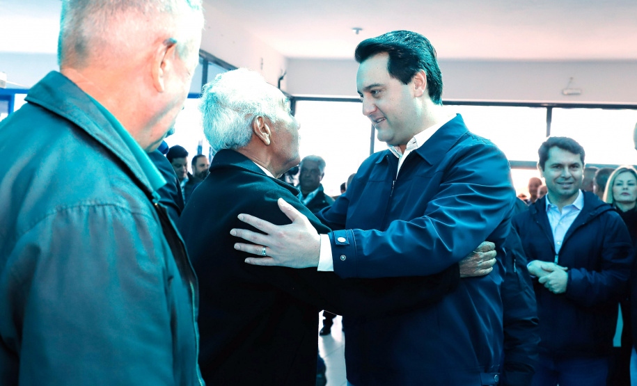 O governador Carlos Massa Ratinho Junior autorizou nesta quinta-feira (22) o início das obras do Hospital e Maternidade Dr. Paulo Fortes, em São Mateus do Sul. A iniciativa é parte do programa estadual de regionalização da Saúde, que tem como objetivo construir centros de especialidades em diversas regiões do Estado.