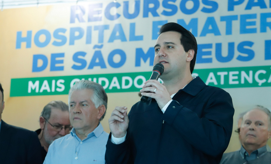 O governador Carlos Massa Ratinho Junior autorizou nesta quinta-feira (22) o início das obras do Hospital e Maternidade Dr. Paulo Fortes, em São Mateus do Sul. A iniciativa é parte do programa estadual de regionalização da Saúde, que tem como objetivo construir centros de especialidades em diversas regiões do Estado.