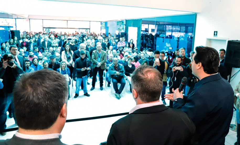 O governador Carlos Massa Ratinho Junior autorizou nesta quinta-feira (22) o início das obras do Hospital e Maternidade Dr. Paulo Fortes, em São Mateus do Sul. A iniciativa é parte do programa estadual de regionalização da Saúde, que tem como objetivo construir centros de especialidades em diversas regiões do Estado.