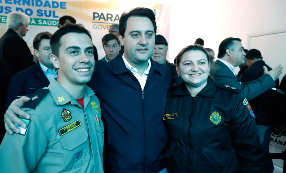 O governador Carlos Massa Ratinho Junior autorizou nesta quinta-feira (22) o início das obras do Hospital e Maternidade Dr. Paulo Fortes, em São Mateus do Sul. A iniciativa é parte do programa estadual de regionalização da Saúde, que tem como objetivo construir centros de especialidades em diversas regiões do Estado.