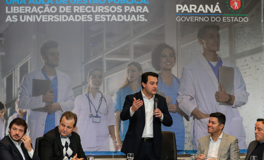 O governador Carlos Massa Ratinho Junior libera nesta segunda-feira (26), em evento no Palácio Iguaçu, suplementação orçamentária para universidades estaduais. Curitiba, 26/08/2019 -Foto: Geraldo Bubniak/AEN