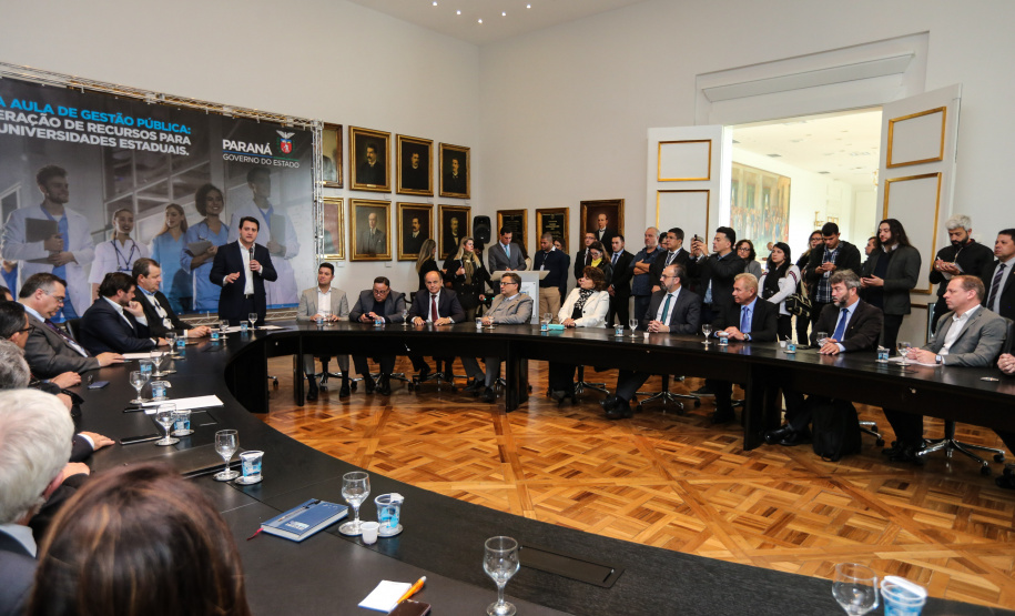 O governador Carlos Massa Ratinho Junior libera nesta segunda-feira (26), em evento no Palácio Iguaçu, suplementação orçamentária para universidades estaduais. Curitiba, 26/08/2019 -Foto: Geraldo Bubniak/AEN