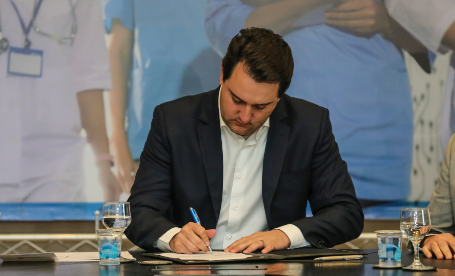 O governador Carlos Massa Ratinho Junior libera nesta segunda-feira (26), em evento no Palácio Iguaçu, suplementação orçamentária para universidades estaduais. Curitiba, 26/08/2019 -Foto: Geraldo Bubniak/AEN