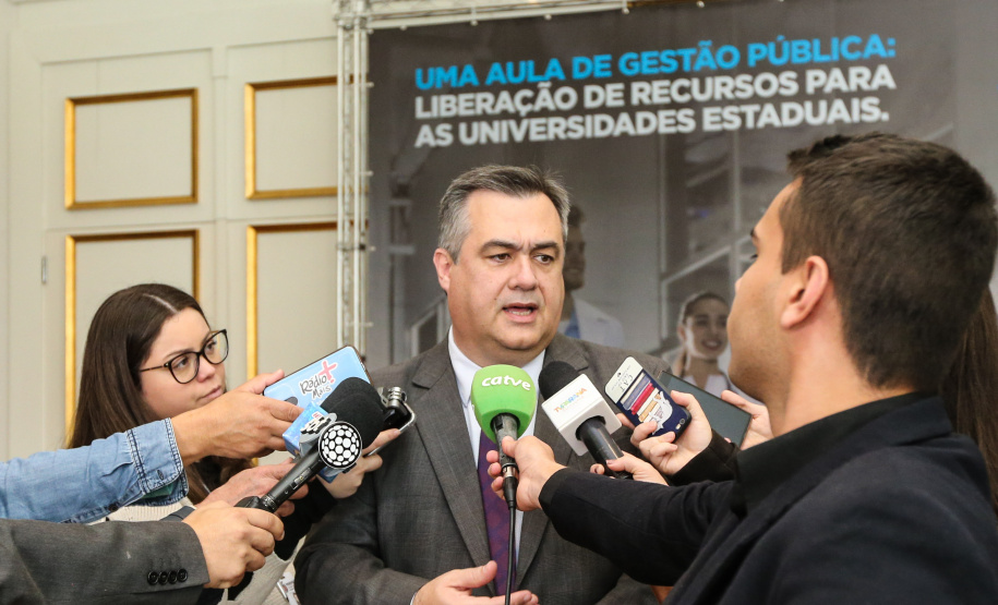 O governador Carlos Massa Ratinho Junior libera nesta segunda-feira (26), em evento no Palácio Iguaçu, suplementação orçamentária para universidades estaduais. Na foto o secretário de Estado da Saúde, Beto Preto. Curitiba, 26/08/2019 -Foto: Geraldo Bubniak/AEN