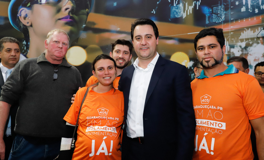 O governador Carlos Massa Ratinho Junior lançou nesta segunda-feira (26), no Palácio Iguaçu, um banco de projetos executivos de R$ 350 milhões para viabilizar e agilizar obras de reestruturação de rodovias, ferrovias e da segurança pública.