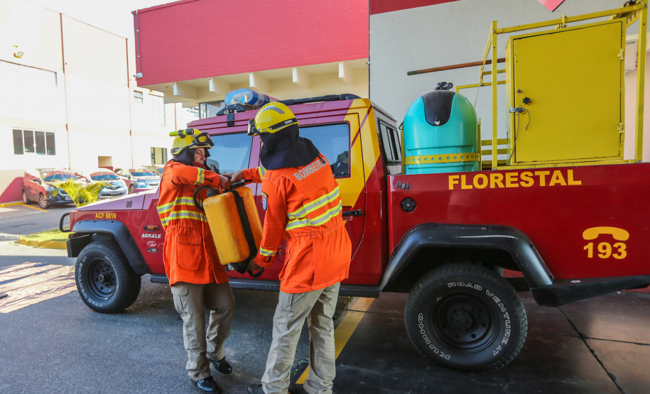 O Paraná vai atuar no combate aos focos de incêndio na Região Amazônica. Uma equipe de 30 bombeiros militares do Estado vai integrar a Operação Verde Brasil por determinação do governador Carlos Massa Ratinho Junior, que atendeu prontamente uma solicitação de apoio feita pelo ministro Sérgio Moro, da Justiça e Segurança Pública.29/08/2019 - Foto: Geraldo Bubniak/AEN
