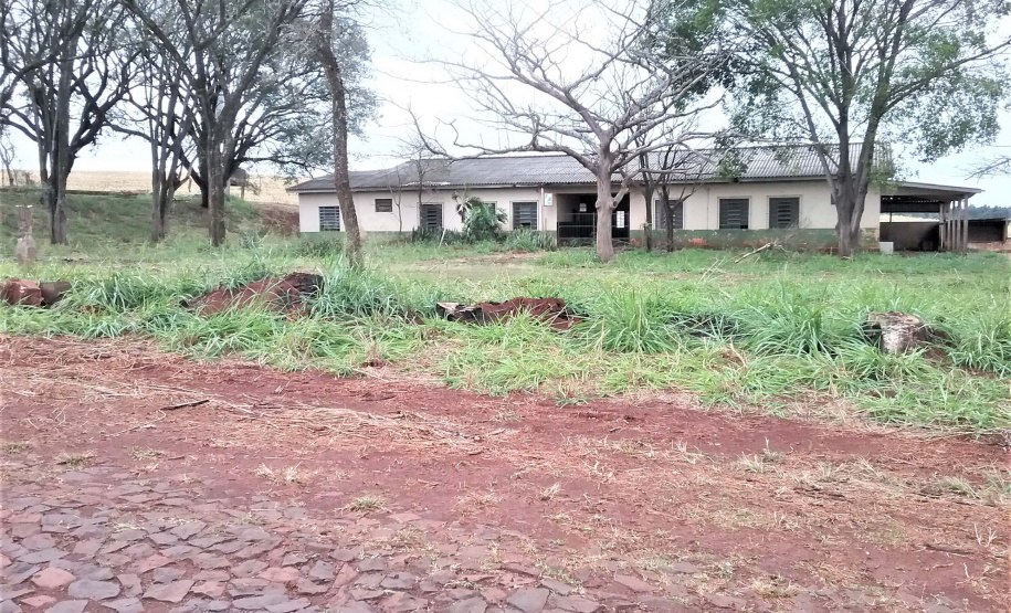 A Secretaria de Estado da Administração e da Previdência lançou o Edital de Concorrência Pública 37/2019 para a venda de 24 imóveis públicos que estão sem uso. Juntas, as propriedades têm valor total de R$15.456.229,50. O formato da licitação é a apresentação da maior oferta a partir do mínimo estipulado. Terreno em Assaí.