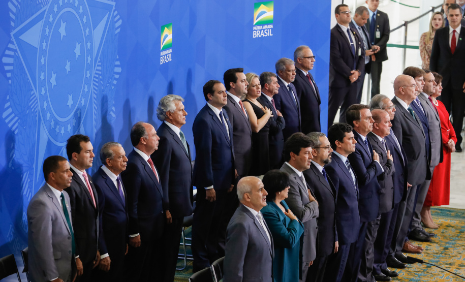 29/08/2019 Solenidade de Lançamento do Projeto em Frente Brasil São José dos Pinhais, na Região Metropolitana de Curitiba, foi escolhida pelo Ministério da Justiça e Segurança Pública como representante do Sul para a implementação do projeto-piloto Em Frente Brasil - Programa Nacional de Enfrentamento à Criminalidade Violenta