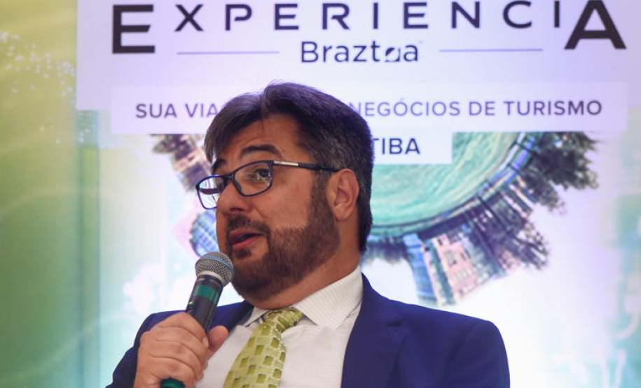 As ações implantadas pelo Governo do Estado para o desenvolvimento do turismo foram apresentadas nesta quinta-feira (29) no evento Experiência Braztoa Sul 2019, realizada no Museu Oscar Niemeyer, em Curitiba. O evento é voltado a agentes de viagem e profissionais de turismo. Foto: Denis Ferreira Netto/SEDEST