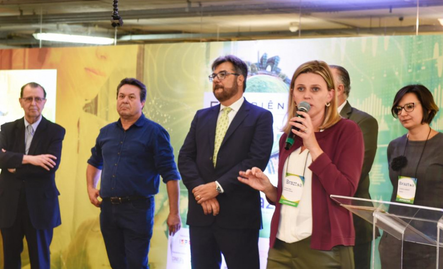 As ações implantadas pelo Governo do Estado para o desenvolvimento do turismo foram apresentadas nesta quinta-feira (29) no evento Experiência Braztoa Sul 2019, realizada no Museu Oscar Niemeyer, em Curitiba. O evento é voltado a agentes de viagem e profissionais de turismo. Foto: Denis Ferreira Netto/SEDEST