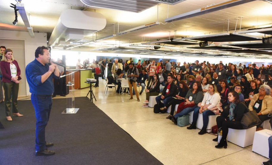 As ações implantadas pelo Governo do Estado para o desenvolvimento do turismo foram apresentadas nesta quinta-feira (29) no evento Experiência Braztoa Sul 2019, realizada no Museu Oscar Niemeyer, em Curitiba. O evento é voltado a agentes de viagem e profissionais de turismo. Foto: Denis Ferreira Netto/SEDEST