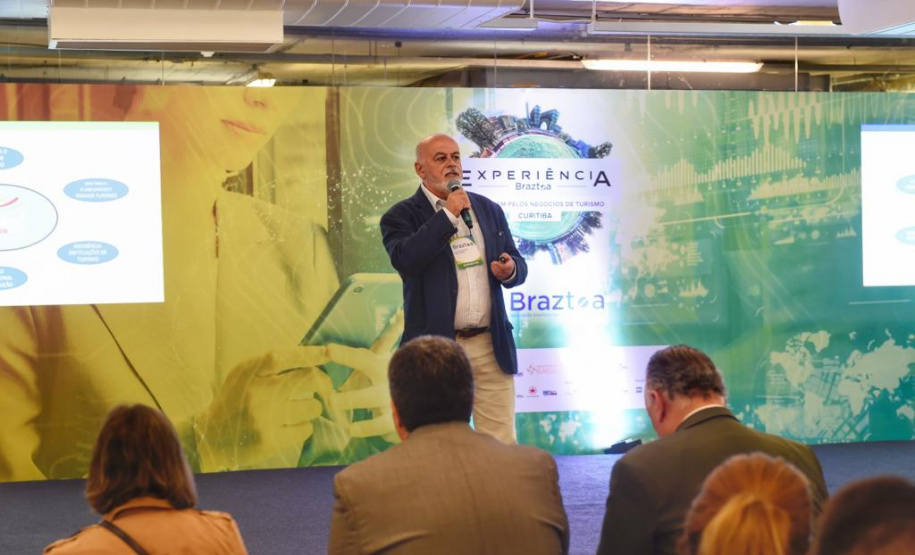 As ações implantadas pelo Governo do Estado para o desenvolvimento do turismo foram apresentadas nesta quinta-feira (29) no evento Experiência Braztoa Sul 2019, realizada no Museu Oscar Niemeyer, em Curitiba. O evento é voltado a agentes de viagem e profissionais de turismo. Foto: Denis Ferreira Netto/SEDEST
