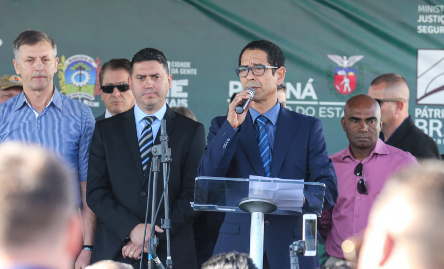 O governador Carlos Massa Ratinho Junior participa nesta sexta-feira (30) do projeto Em Frente Brasil - Programa Nacional de Enfrentamento à Criminalidade Violenta, criado pelo Ministério da Justiça e Segurança Pública no Parque São José em São José dos Pinhais. Em discurso o Secretario de Segurança Pública do Paraná, coronel Romulo Marinho. 30/08/2019 -Foto: Geraldo Bubniak/AEN