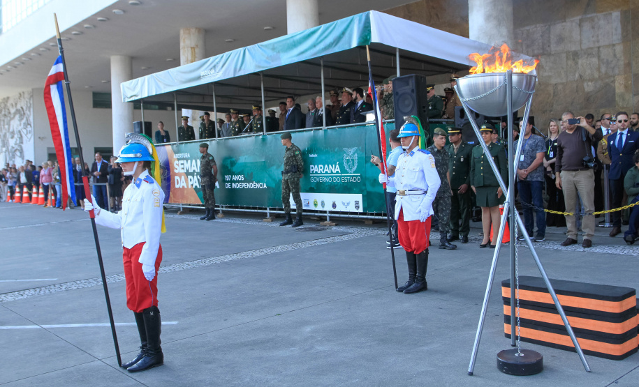 Solenidade de abertura das comemorações da Semana da Pátria 2019. O evento ocorreu no estacionamento do Palácio Iguaçu, em Curitiba, com a participação do governador Carlos Massa Ratinho Junior e comandantes das Forças Armadas, da Polícia Militar do Paraná e da Liga de Defesa Nacional.Foto: Valdelino Pontes