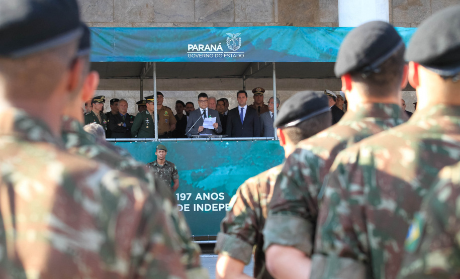 Solenidade de abertura das comemorações da Semana da Pátria 2019. O evento ocorreu no estacionamento do Palácio Iguaçu, em Curitiba, com a participação do governador Carlos Massa Ratinho Junior e comandantes das Forças Armadas, da Polícia Militar do Paraná e da Liga de Defesa Nacional.Foto: Valdelino Pontes