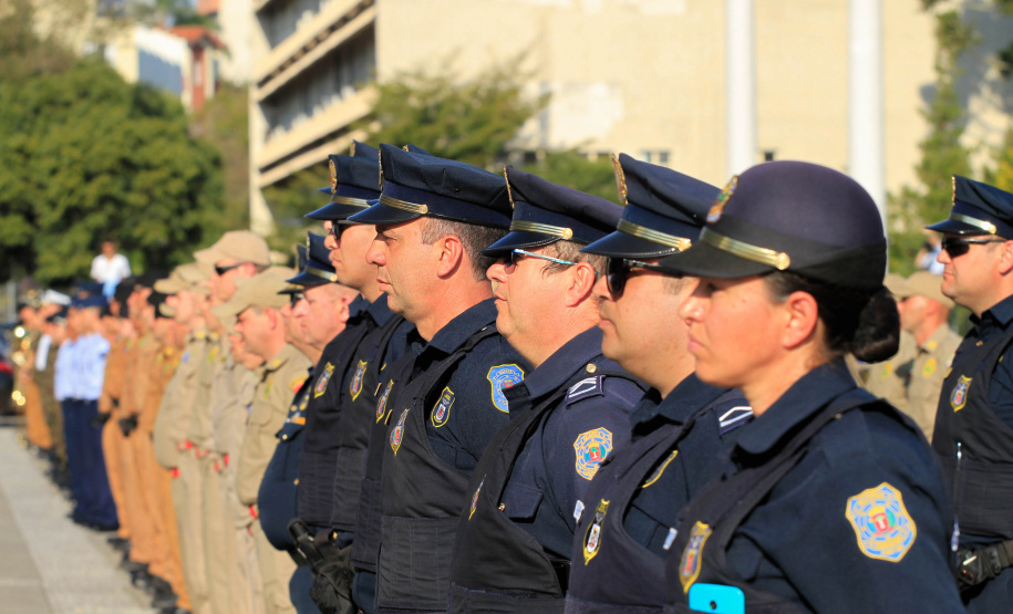 Solenidade de abertura das comemorações da Semana da Pátria 2019. O evento ocorreu no estacionamento do Palácio Iguaçu, em Curitiba, com a participação do governador Carlos Massa Ratinho Junior e comandantes das Forças Armadas, da Polícia Militar do Paraná e da Liga de Defesa Nacional.Foto: Valdelino Pontes