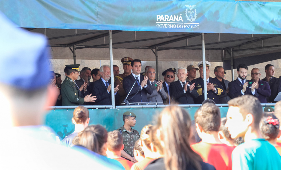 Solenidade de abertura das comemorações da Semana da Pátria 2019. O evento ocorreu no estacionamento do Palácio Iguaçu, em Curitiba, com a participação do governador Carlos Massa Ratinho Junior e comandantes das Forças Armadas, da Polícia Militar do Paraná e da Liga de Defesa Nacional.Foto: Valdelino Pontes