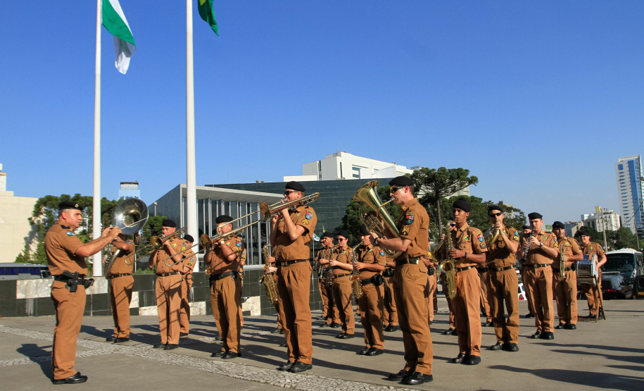 Solenidade de abertura das comemorações da Semana da Pátria 2019. O evento ocorreu no estacionamento do Palácio Iguaçu, em Curitiba, com a participação do governador Carlos Massa Ratinho Junior e comandantes das Forças Armadas, da Polícia Militar do Paraná e da Liga de Defesa Nacional.Foto: Valdelino Pontes
