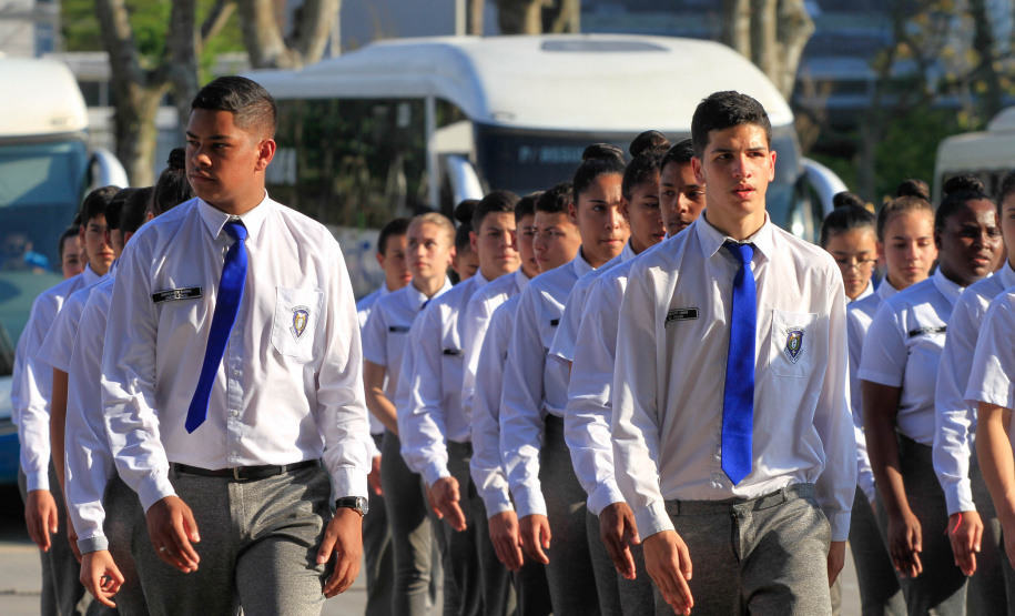 Solenidade de abertura das comemorações da Semana da Pátria 2019. O evento ocorreu no estacionamento do Palácio Iguaçu, em Curitiba, com a participação do governador Carlos Massa Ratinho Junior e comandantes das Forças Armadas, da Polícia Militar do Paraná e da Liga de Defesa Nacional.Foto: Valdelino Pontes