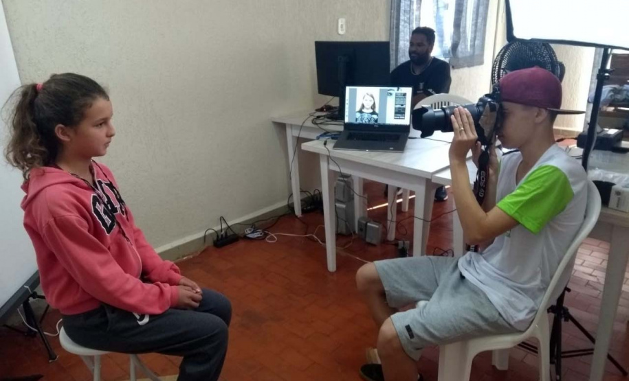 A feira de serviços ficou marcada por várias ações, mas uma em especial. Foto: Divulgação/SEJUF