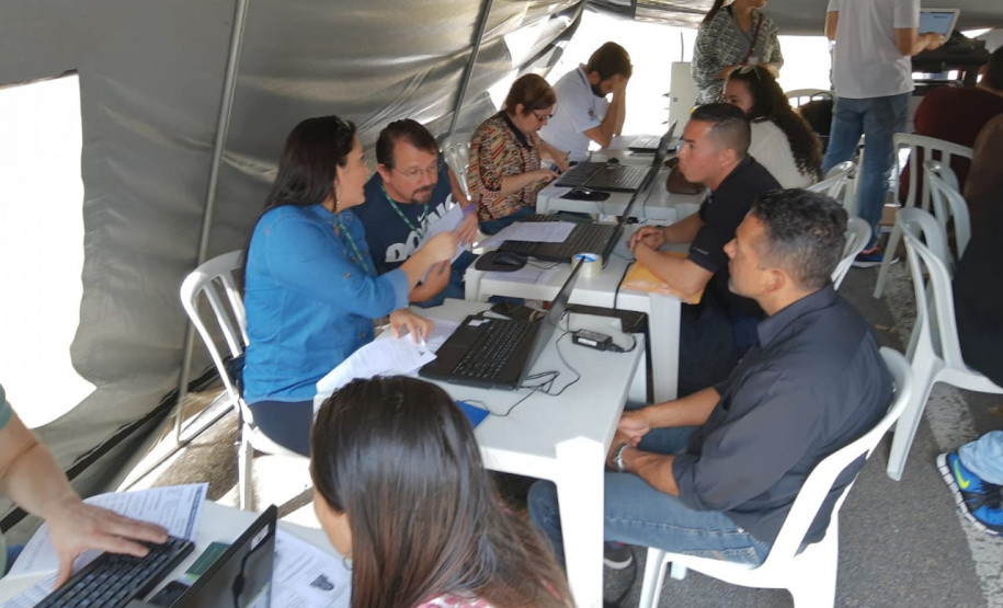 Serviços e atividades de lazer gratuitas foram destaques da primeira edição do Geração Paraná, realizado neste sábado (31), na praça Nossa Senhora de Salete, Centro Cívico, em Curitiba. O programa da Secretaria da Justiça, Família e Trabalho ofertou ações como encaminhamentos para vagas de empregos por intermédio da Agência do Trabalhador, emissão do ID Jovem. Foto: Divulgação SEJUF