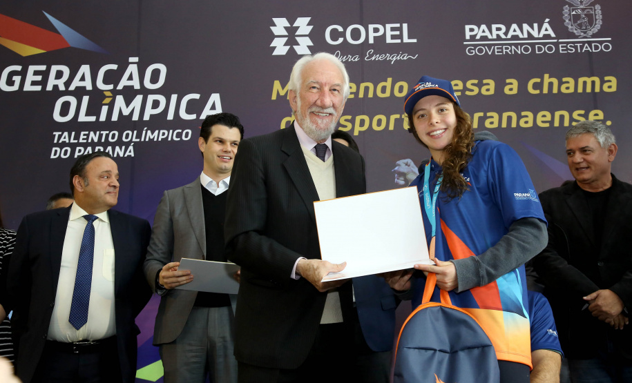 O governador Carlos Massa Ratinho Junior anunciou nesta segunda-feira (02), no Palácio Iguaçu, a nova fase do programa de apoio à formação de atletas olímpicos. Patrocinado pela Copel, o ?Geração Olímpica? é o maior programa de bolsa-atleta do País. Curitiba,02/09/2019 Foto:Jaelson Lucas /AEN