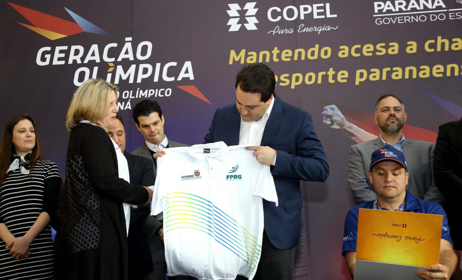 O governador Carlos Massa Ratinho Junior anunciou nesta segunda-feira (02), no Palácio Iguaçu, a nova fase do programa de apoio à formação de atletas olímpicos. Patrocinado pela Copel, o ?Geração Olímpica? é o maior programa de bolsa-atleta do País. Curitiba,02/09/2019 Foto:Jaelson Lucas /AEN