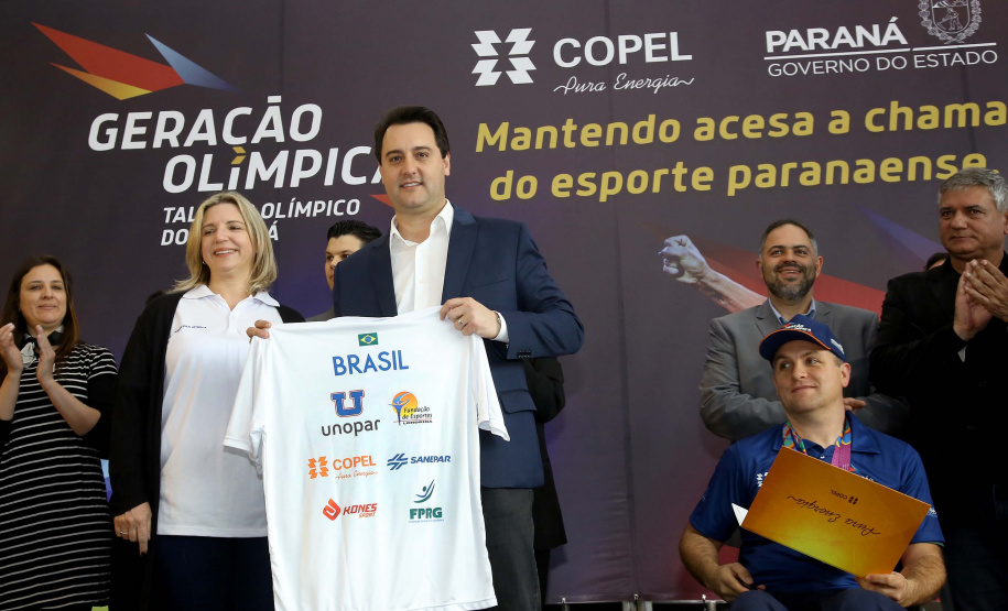 O governador Carlos Massa Ratinho Junior anunciou nesta segunda-feira (02), no Palácio Iguaçu, a nova fase do programa de apoio à formação de atletas olímpicos. Patrocinado pela Copel, o ?Geração Olímpica? é o maior programa de bolsa-atleta do País. Curitiba,02/09/2019 Foto:Jaelson Lucas /AEN