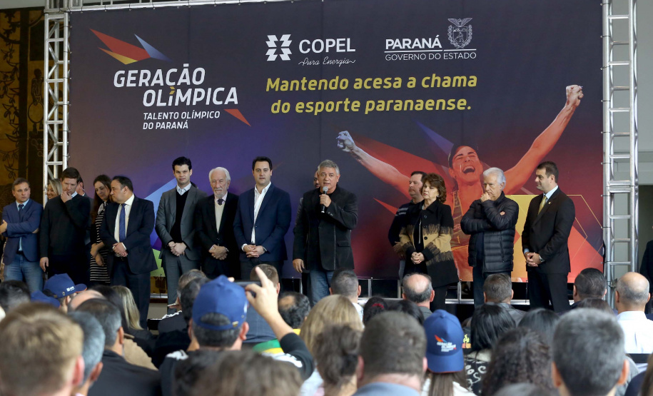 O governador Carlos Massa Ratinho Junior anunciou nesta segunda-feira (02), no Palácio Iguaçu, a nova fase do programa de apoio à formação de atletas olímpicos. Patrocinado pela Copel, o ?Geração Olímpica? é o maior programa de bolsa-atleta do País. Curitiba,02/09/2019 Foto:Jaelson Lucas /AEN
