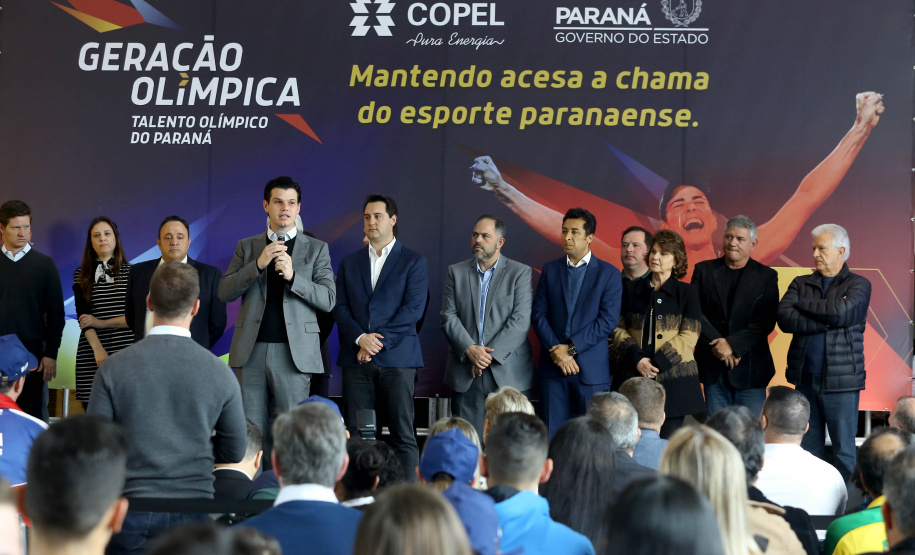 O governador Carlos Massa Ratinho Junior anunciou nesta segunda-feira (02), no Palácio Iguaçu, a nova fase do programa de apoio à formação de atletas olímpicos. Patrocinado pela Copel, o ?Geração Olímpica? é o maior programa de bolsa-atleta do País. Curitiba,02/09/2019 Foto:Jaelson Lucas / AEN