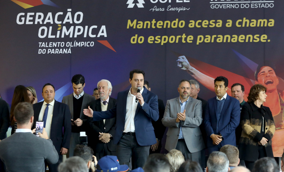 O governador Carlos Massa Ratinho Junior anunciou nesta segunda-feira (02), no Palácio Iguaçu, a nova fase do programa de apoio à formação de atletas olímpicos. Patrocinado pela Copel, o ?Geração Olímpica? é o maior programa de bolsa-atleta do País. Curitiba,02/09/2019 Foto:Jaelson Lucas / AEN
