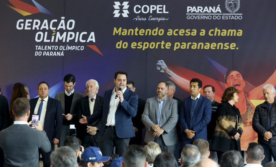 O governador Carlos Massa Ratinho Junior anunciou nesta segunda-feira (02), no Palácio Iguaçu, a nova fase do programa de apoio à formação de atletas olímpicos. Patrocinado pela Copel, o ?Geração Olímpica? é o maior programa de bolsa-atleta do País. Curitiba,02/09/2019 Foto:Jaelson Lucas / AEN
