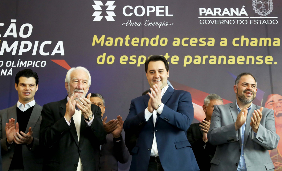 O governador Carlos Massa Ratinho Junior anunciou nesta segunda-feira (02), no Palácio Iguaçu, a nova fase do programa de apoio à formação de atletas olímpicos. Patrocinado pela Copel, o ?Geração Olímpica? é o maior programa de bolsa-atleta do País. Curitiba,02/09/2019 Foto:Jaelson Lucas / AEN