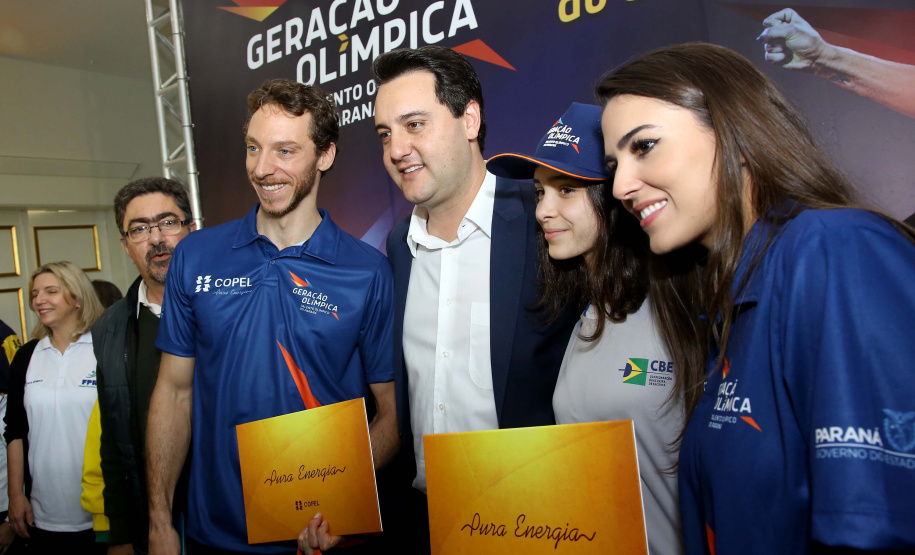O governador Carlos Massa Ratinho Junior anunciou nesta segunda-feira (02), no Palácio Iguaçu, a nova fase do programa de apoio à formação de atletas olímpicos. Patrocinado pela Copel, o ?Geração Olímpica? é o maior programa de bolsa-atleta do País. Curitiba,02/09/2019 Foto:Jaelson Lucas / ANE
