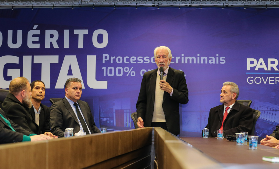 O  vice governador Darci Piana participa nesta segunda-feira (02) da apresentação da consolidação do Inquérito Digital Paraná. Com este sistema, que já foi implantado, todas as etapas dos inquéritos policiais passam a ser digitais, garantindo mais agilidade e economia.   02/09/2019 -Foto: Geraldo Bubniak/AEN