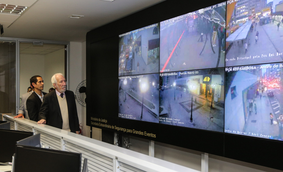 O  vice governador Darci Piana participa nesta segunda-feira (02) da apresentação da consolidação do Inquérito Digital Paraná. Com este sistema, que já foi implantado, todas as etapas dos inquéritos policiais passam a ser digitais, garantindo mais agilidade e economia.   02/09/2019 -Foto: Geraldo Bubniak/AEN