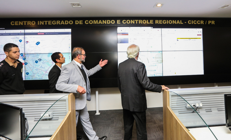 O  vice governador Darci Piana participa nesta segunda-feira (02) da apresentação da consolidação do Inquérito Digital Paraná. Com este sistema, que já foi implantado, todas as etapas dos inquéritos policiais passam a ser digitais, garantindo mais agilidade e economia.   02/09/2019 -Foto: Geraldo Bubniak/AEN