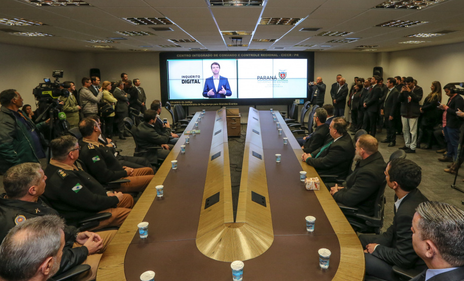 O  vice governador Darci Piana participa nesta segunda-feira (02) da apresentação da consolidação do Inquérito Digital Paraná. Com este sistema, que já foi implantado, todas as etapas dos inquéritos policiais passam a ser digitais, garantindo mais agilidade e economia.   02/09/2019 -Foto: Geraldo Bubniak/AEN