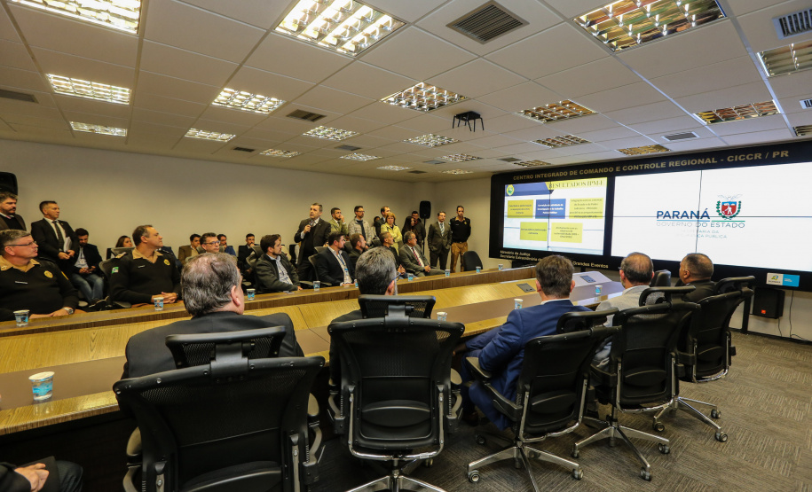 O  vice governador Darci Piana participa nesta segunda-feira (02) da apresentação da consolidação do Inquérito Digital Paraná. Com este sistema, que já foi implantado, todas as etapas dos inquéritos policiais passam a ser digitais, garantindo mais agilidade e economia.   02/09/2019 -Foto: Geraldo Bubniak/AEN