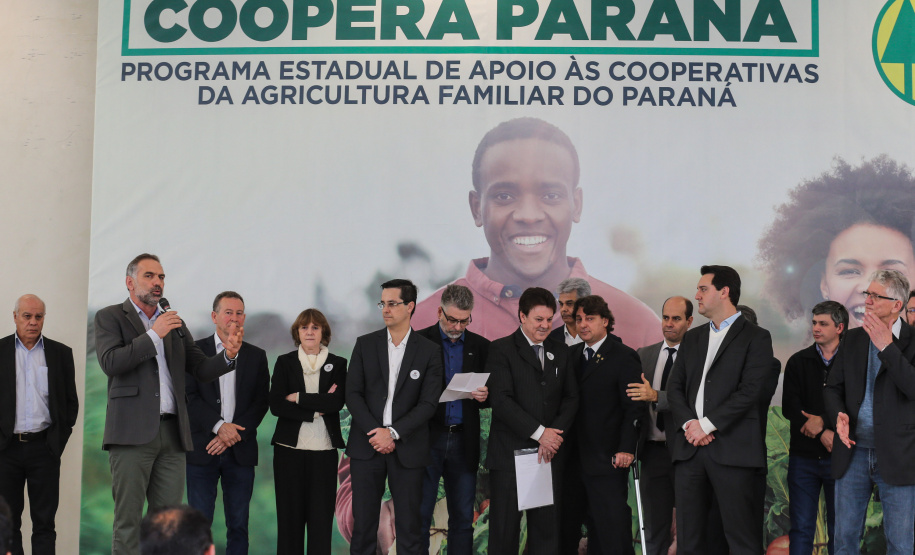 O governador Carlos Massa Ratinho Junior lança nesta terça-feira (03) o Programa de Apoio ao Cooperativismo da Agricultura Familiar no Palácio Iguaçu.   03/09/2019 - Foto: Geraldo Bubniak/AEN