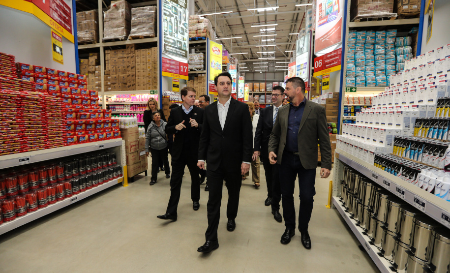 O governador Carlos Massa Ratinho Junior participa nesta quarta-feira (04) da   inauguração do Max Atacadista de Pinhais, na Região Metropolitana de Curitiba.   03/09/2019 - Foto: Geraldo Bubniak/AEN