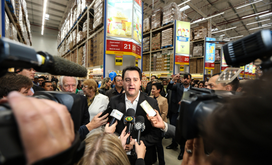 O governador Carlos Massa Ratinho Junior participa nesta quarta-feira (04) da   inauguração do Max Atacadista de Pinhais, na Região Metropolitana de Curitiba.   03/09/2019 - Foto: Geraldo Bubniak/AEN