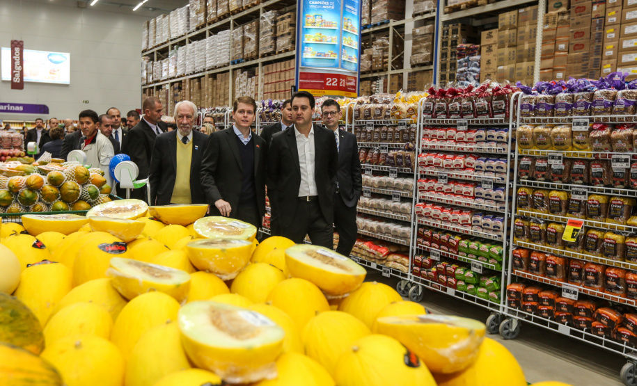 O governador Carlos Massa Ratinho Junior participa nesta quarta-feira (04) da   inauguração do Max Atacadista de Pinhais, na Região Metropolitana de Curitiba.   03/09/2019 - Foto: Geraldo Bubniak/AEN