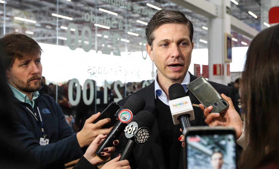 O governador Carlos Massa Ratinho Junior participa nesta quarta-feira (04) da   inauguração do Max Atacadista de Pinhais, na Região Metropolitana de Curitiba.   03/09/2019 - Foto: Geraldo Bubniak/AEN