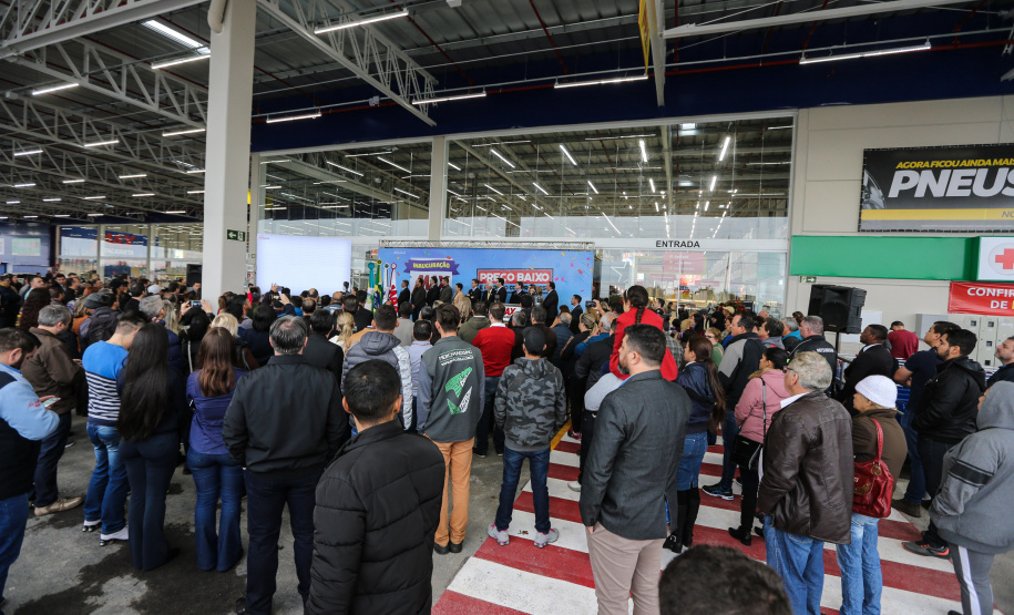 O governador Carlos Massa Ratinho Junior participa nesta quarta-feira (04) da   inauguração do Max Atacadista de Pinhais, na Região Metropolitana de Curitiba.   03/09/2019 - Foto: Geraldo Bubniak/AEN
