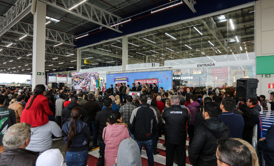 O governador Carlos Massa Ratinho Junior participa nesta quarta-feira (04) da   inauguração do Max Atacadista de Pinhais, na Região Metropolitana de Curitiba.   03/09/2019 - Foto: Geraldo Bubniak/AEN