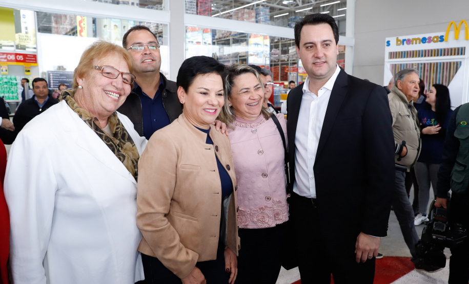 O governador Carlos Massa Ratinho Junior destacou nesta quarta-feira (4) os empreendimentos do setor comercial, inaugurados nesta semana, e que geram 600 novos empregos em Curitiba e Região Metropolitana